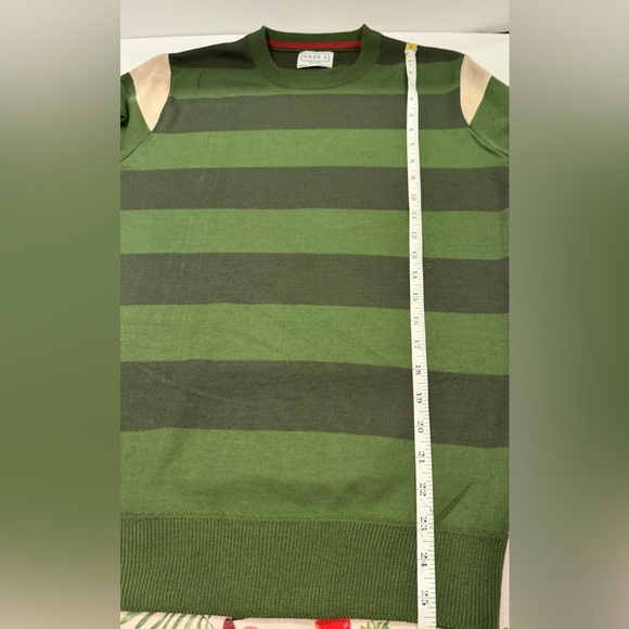 Faze 1 Boys Sweater Size XL 18 NWT - Picture 6 of 8